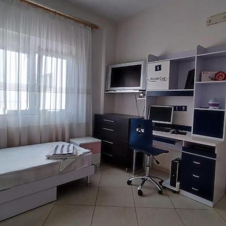 Lolu Apartment Plus Privat Parking Vlorë Exterior foto